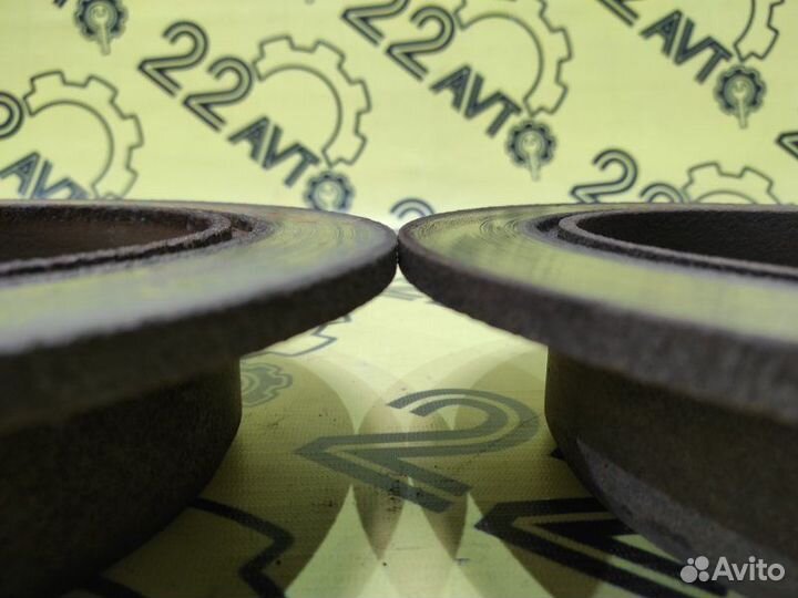 Диск тормозной комплект задний Toyota Corona ST191