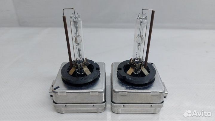 Ксеноновая лампа Mercedes-Benz C W204 6.3 2009