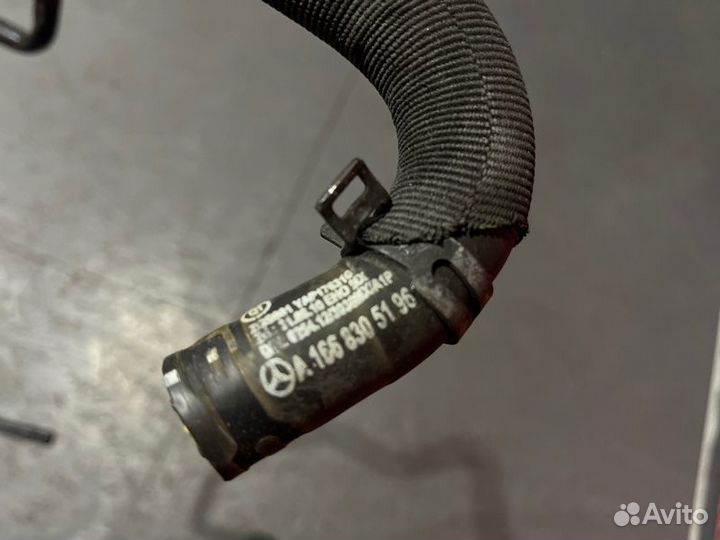 Патрубок (трубопровод, шланг) Mercedes-Benz Gle