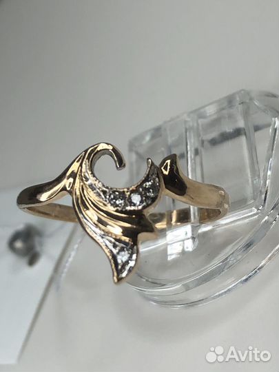 Кольцо с бриллиантами золото 585/19,0р/2,19 гр