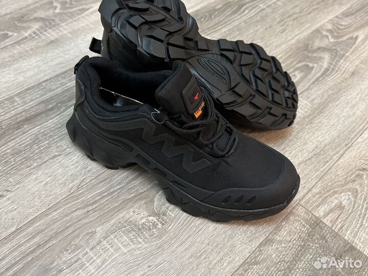 Кроссовки Магнум. Тактическая обувь. Охота-рыбалка