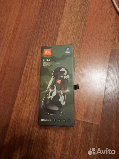 Продам bluetooth колонку jbl flip4