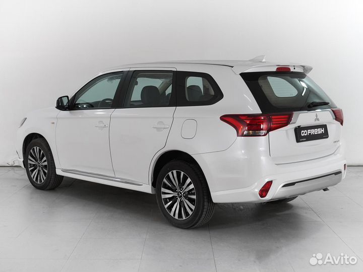 Mitsubishi Outlander 2.0 CVT, 2022, 44 км