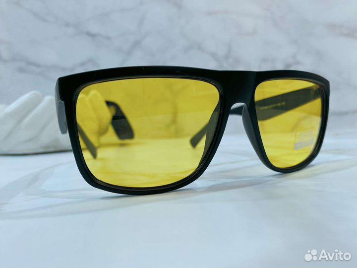 Солнцезащитные очки polaroid