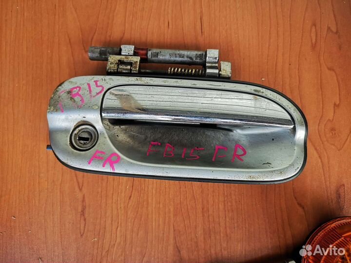 Ручка двери на Nissan sunny