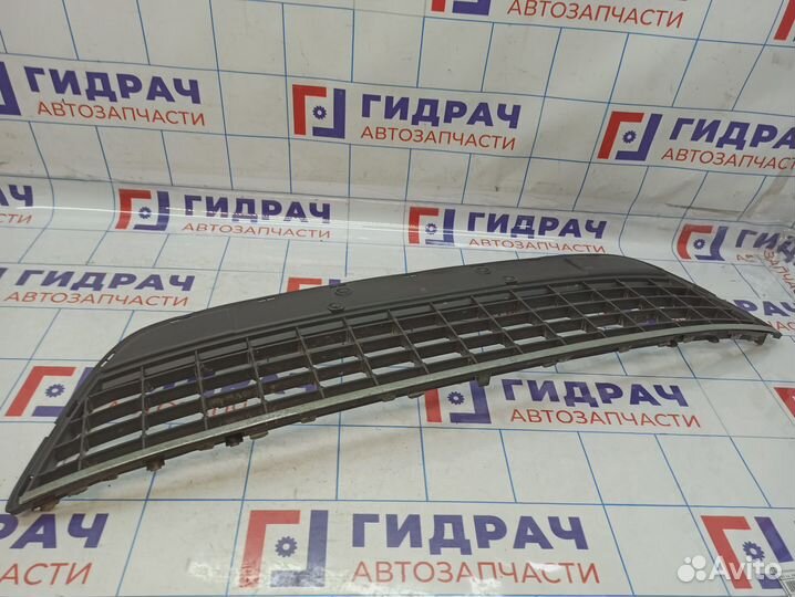 Решетка в бампер центральная Ford Mondeo 4 (BD) 15