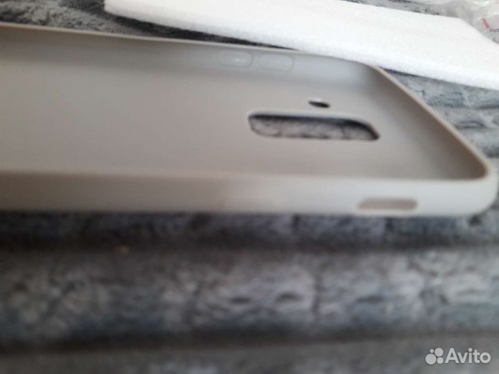 Чехол на samsung J8