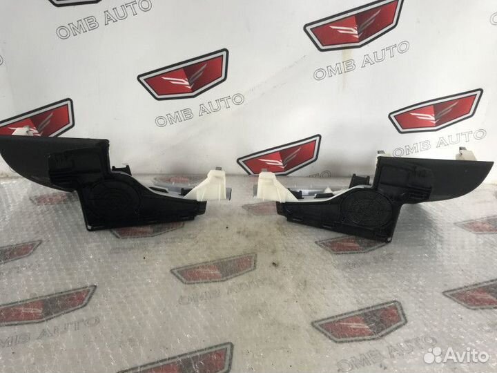 Обшивка задней стойки Ауди А5