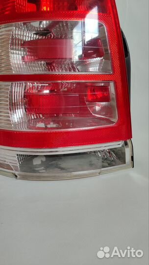 Фонарь задний левый Opel Zafira B