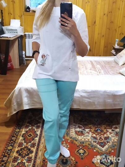 Медицинский костюм (для мастеров бьютииндустрии)