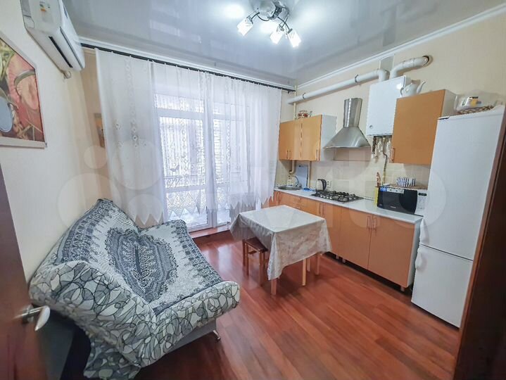 1-к. квартира, 49 м², 1/3 эт.