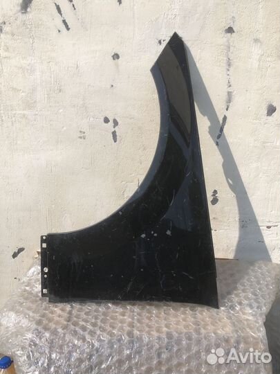 Mercedes-Benz C W204 крыло переднее левое