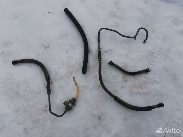 Шланг трубка топливная Нива Шевроле