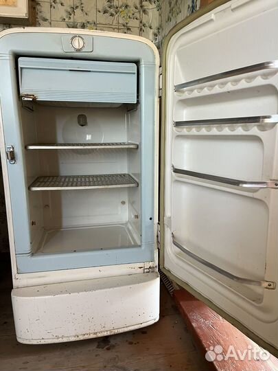 Холодильник б/у из СССР