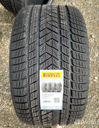 Pirelli Scorpion Winter 315/30 R22 107V