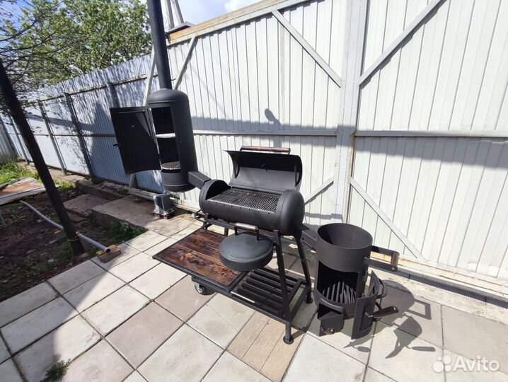 Мангал коптильня смокер