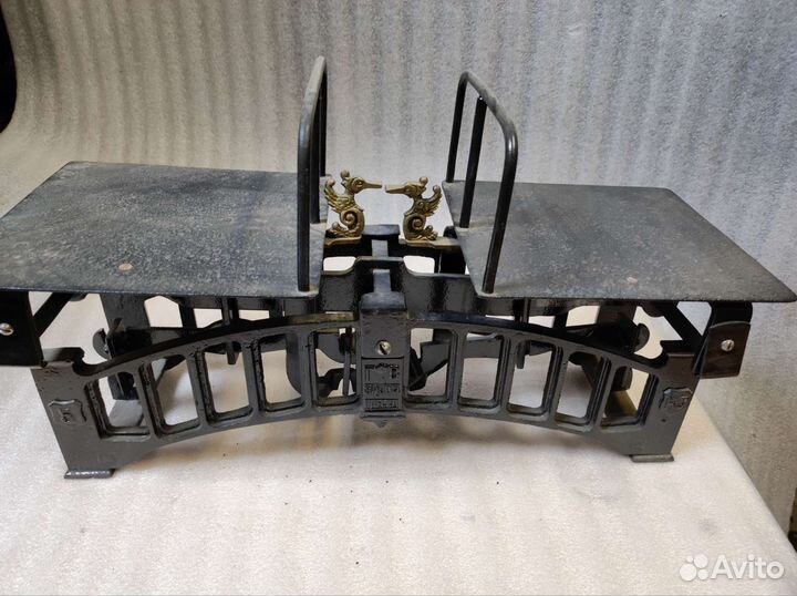 Старинные весы до 5кг. Завод 