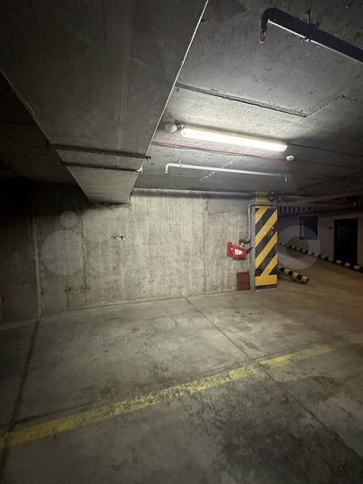 Машиноместо