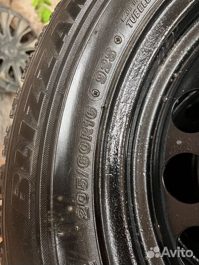 Bridgestone blizzak vrx 205 60 r16