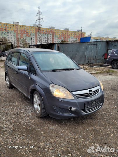 В разборе opel zafira b