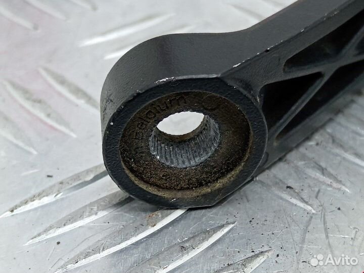 Щеткодержатель (поводок стеклоочистителя, дворник)