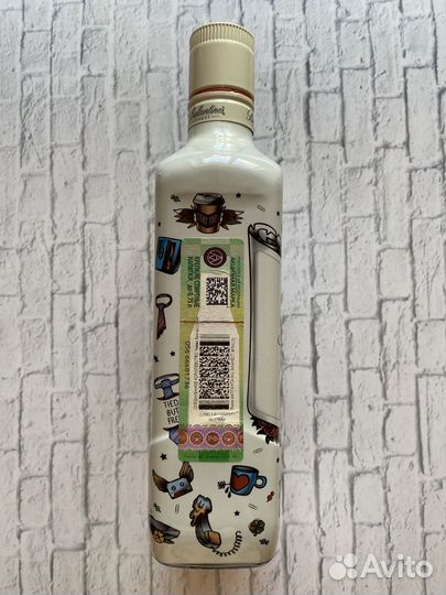 Бутылка из под виски Ballantines