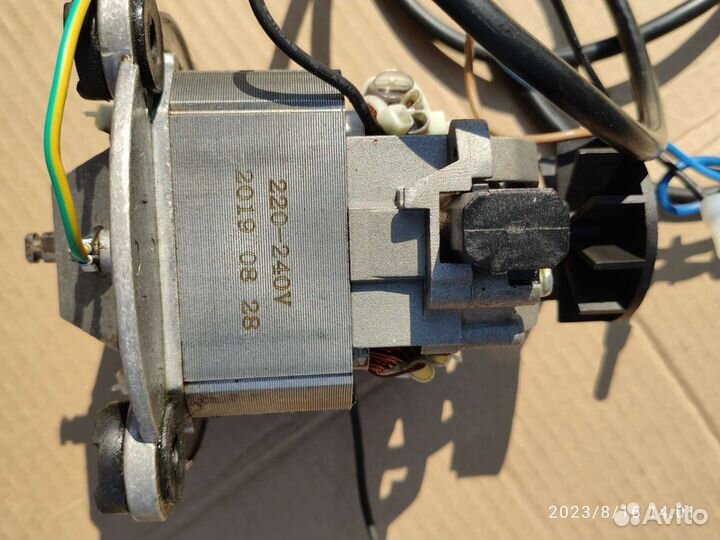 Высокооборотистый двигатель от соковыжималки