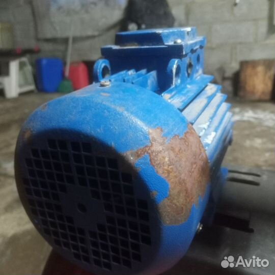 Электродвигатель