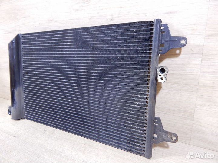 Радиатор кондиционера Vw Sharan