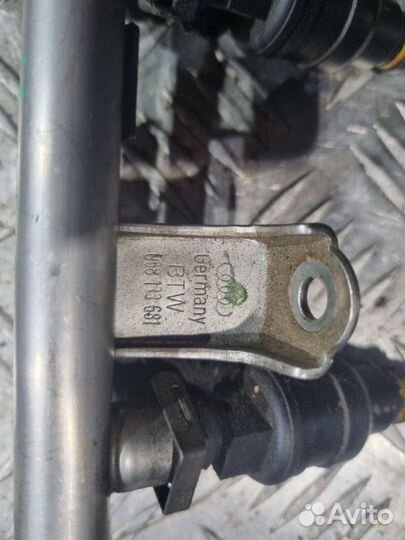 Топливная рампа Volkswagen Passat