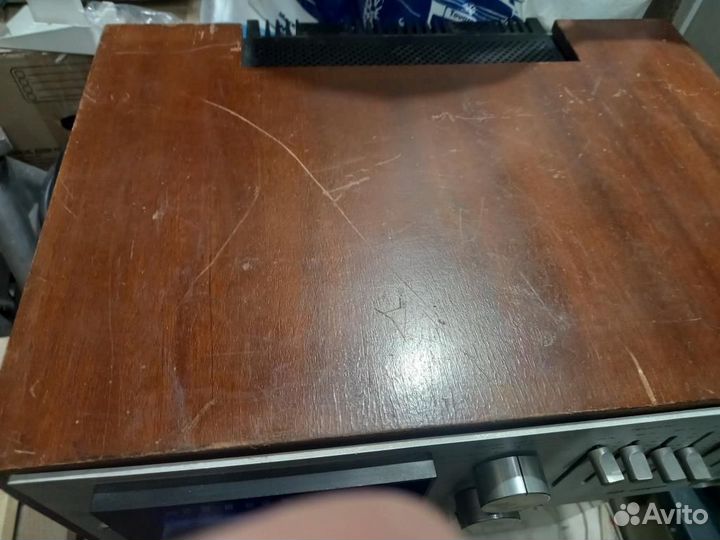 Тюнер-усилитель 