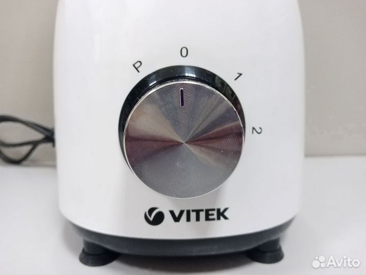 Блендер стационарный Vitek VT-8514