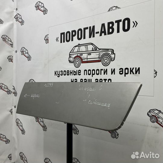 Пенка левой сдвижной двери Chrysler Voyager 4