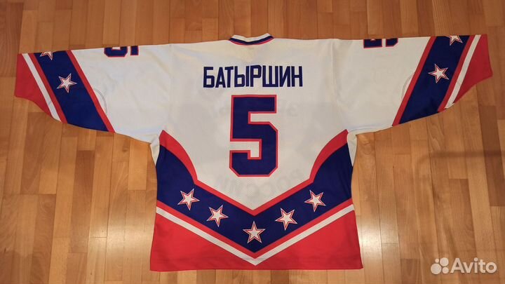 Хоккейный свитер