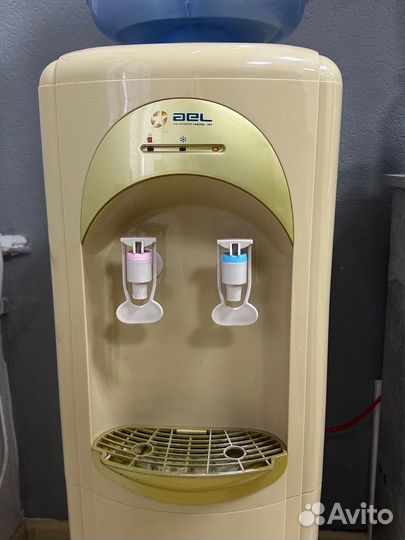 Кулер для воды