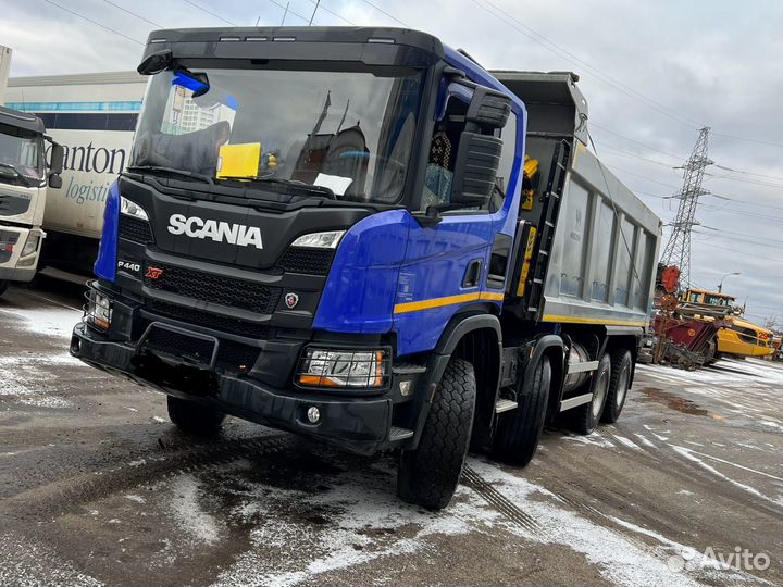 Водитель самосвала (скания)