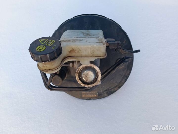 Вакуумный усилитель тормозов Volvo V50 S40