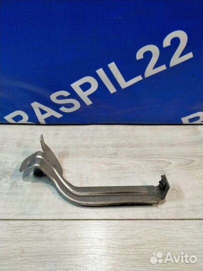 Крепление защиты заднее левое Bmw 530I E60 N52