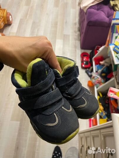 Ботинки зимние на мальчика 24