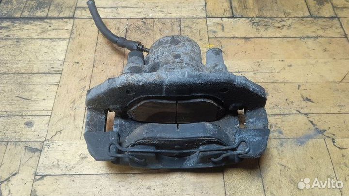 Суппорт передний левый Ford Fusion 1.4 2002-2017