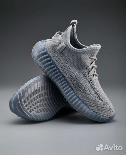 Кроссовки изики унисекс новые 37 размер