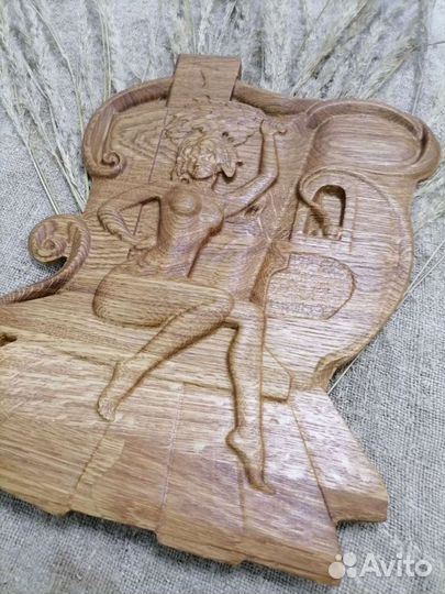 Резное панно из массива дуба