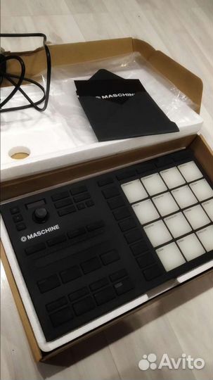 Maschine mk3 mikro (Native instruments)