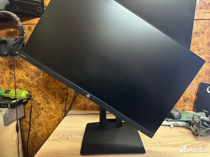 Проф. безрамочный IPS монитор 24