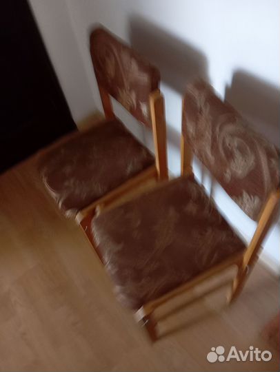 Кухонный стол