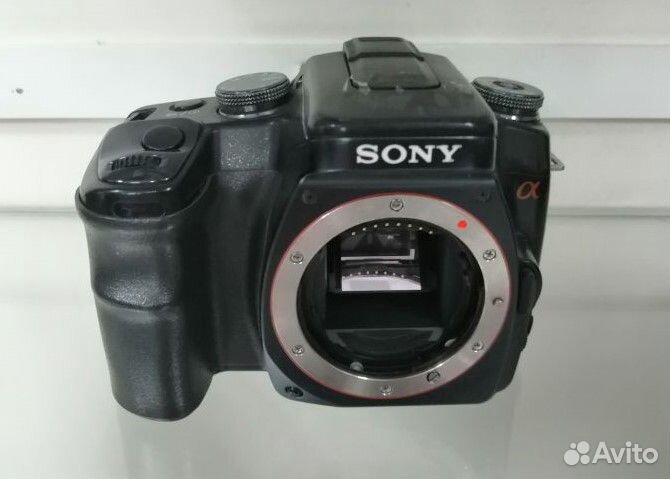 Зеркальная фотокамера Sony dslr-A100 Body