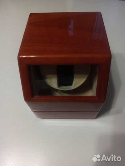 Шкатулка для часов с автоподзаводом