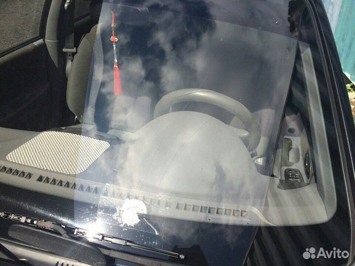 Лобовое стекло на Hyundai 