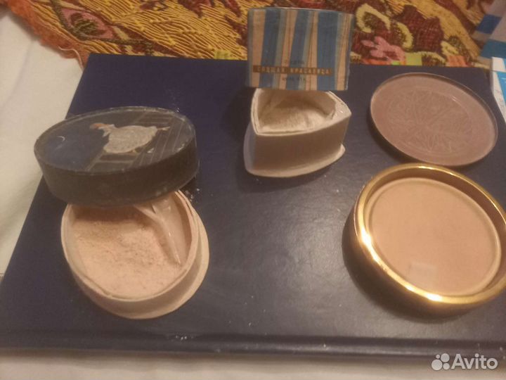 Пудреница СССР