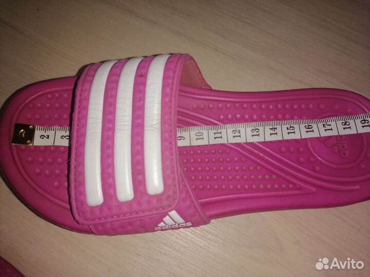 Купальник adidas для девочки 110-116 и шлёпки